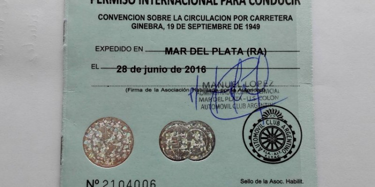 Cobran $625 por el Carnet Internacional de Conducir