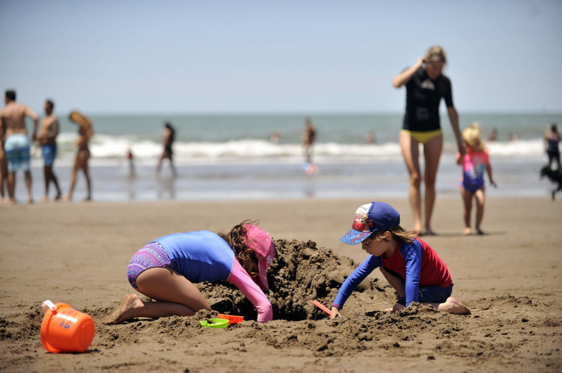 Furor en la Costa argentina por las remeras "inteligentes"