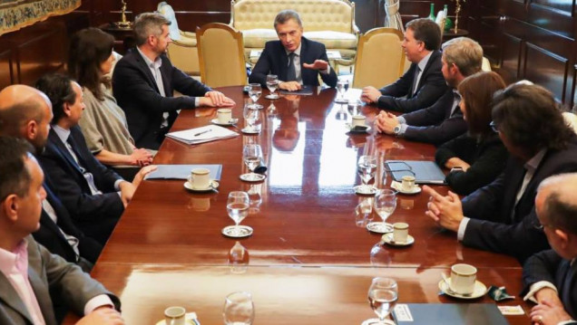 imagen El Gobierno le contestó a Carrió: "Nadie debe condicionar al Presidente"