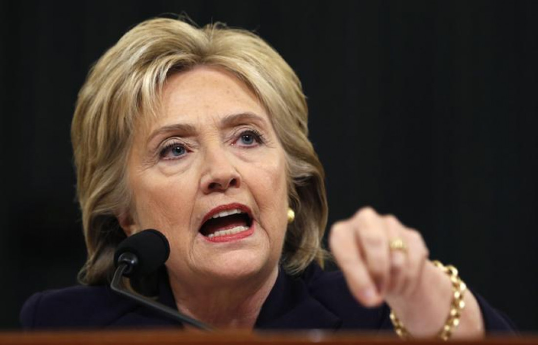 Hillary Clinton rechaza las críticas republicanas por el atentado en Libia