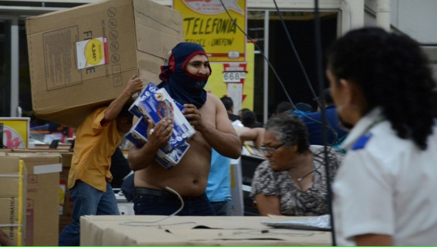 imagen Caos en varios Estados de México por el "gazolinazo"