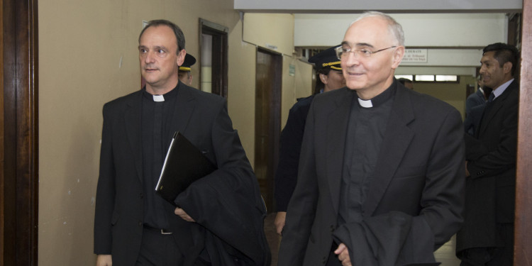 Víctimas del Próvolo se negaron a ver a los curas del Vaticano
