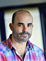 Eduardo Sacheri diserta en la Feria del libro