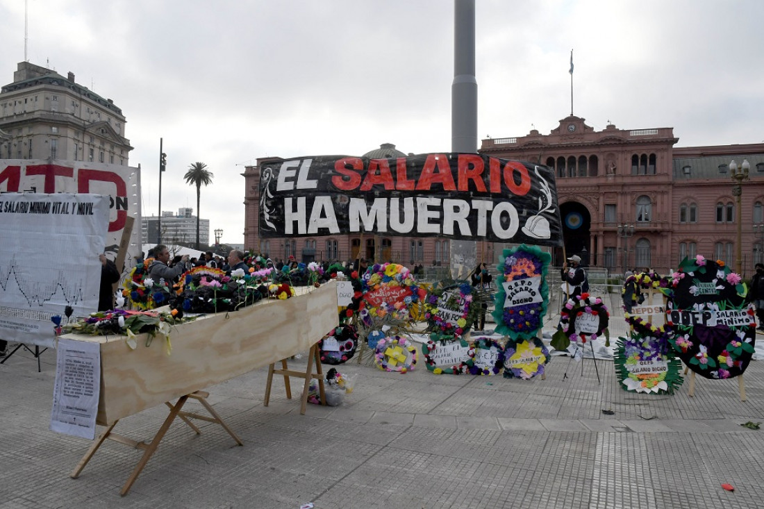 El Consejo del Salario decidió llevar el mínimo, vital y móvil a 57.900 pesos