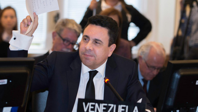 imagen Maduro, con nuevo canciller y en busca de la diplomacia del "tate quieto"