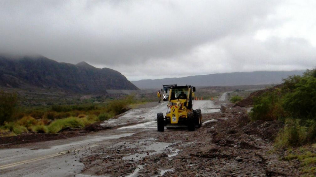 Familias evacuadas y clases suspendidas en San Juan