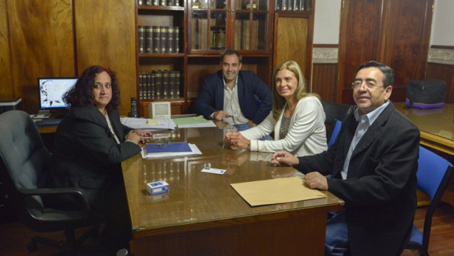imagen Santa Rosa evaluará llamar a elecciones en tres meses