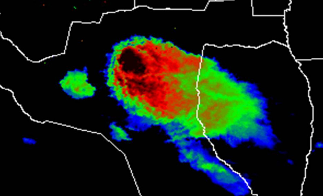 Una fuerte tormenta castigó nuevamente a Santa Rosa
