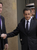 Sarkozy y Cameron llegaron a Libia para reunirse con los líderes de los sublevados contra Kaddafi