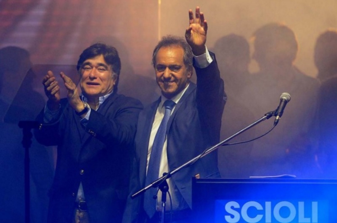 Scioli, en campaña, le dio lugar al balotaje sin decirlo