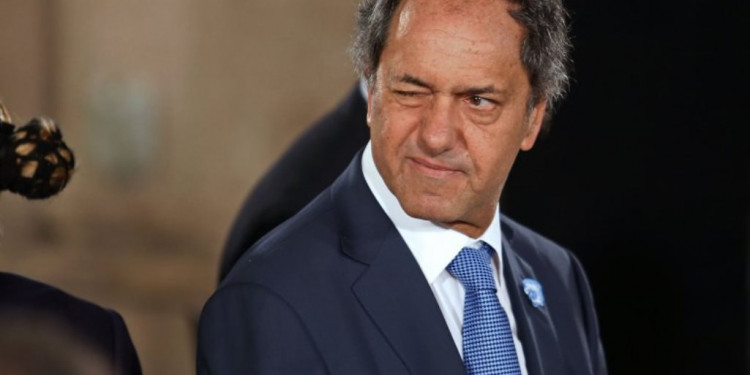 Scioli, embargado por 189 millones de pesos