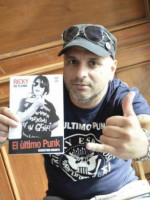 Ricky Espinosa y El último Punk