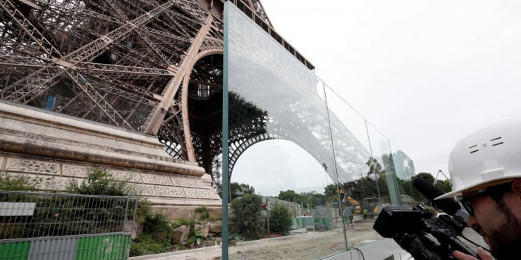 Un muro de vidrio para proteger la Torre Eiffel