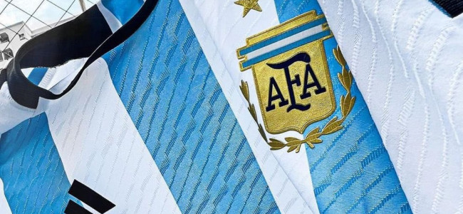 De Sudáfrica 2010 a Qatar 2022, la camiseta argentina subió más del 6000 %