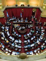 Se calienta la disputa por las comisiones en el Senado