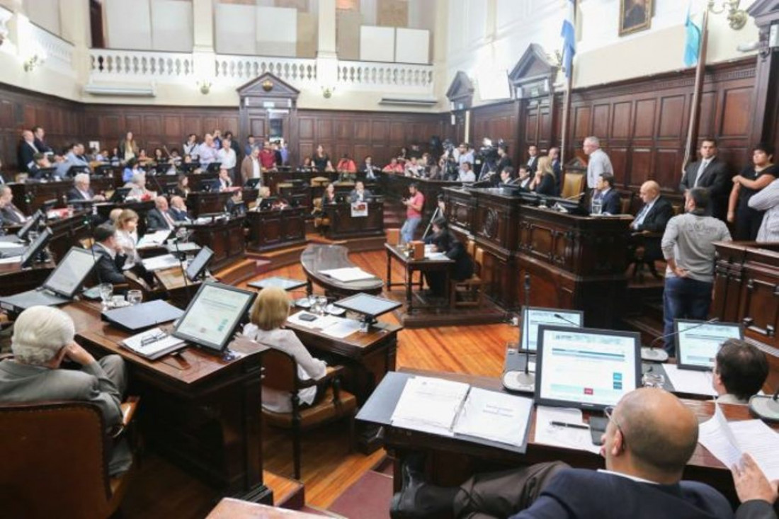 Senado en llamas: hoy discute y vota nueve proyectos de ley