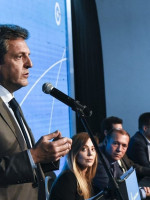 Cuántos dólares cree Massa que entrarán a las reservas con el tipo de cambio para el campo