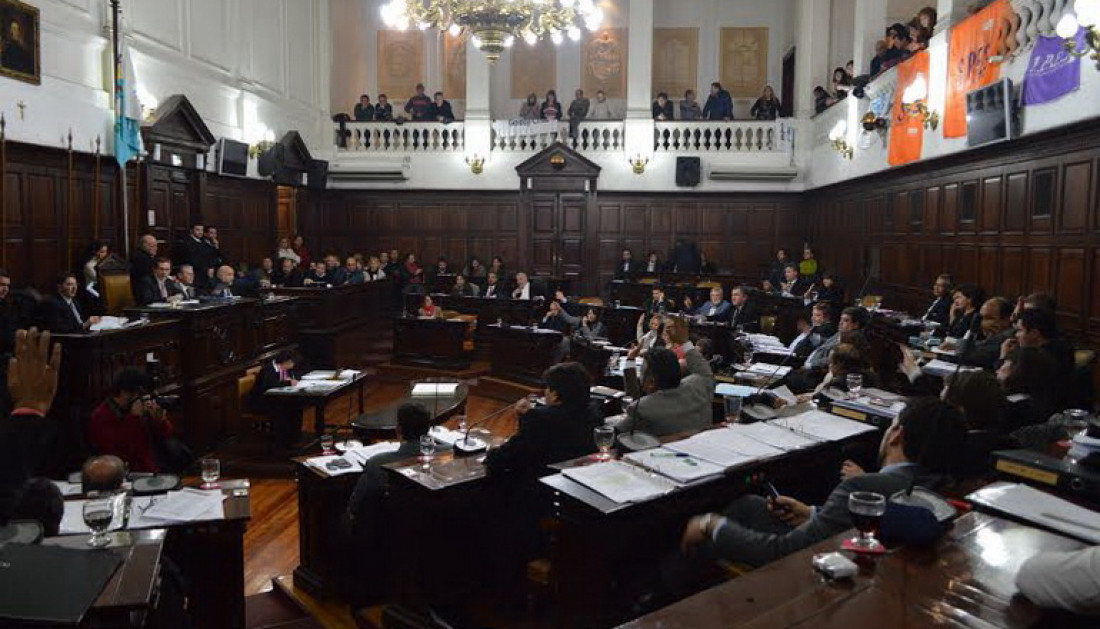 Cómo crecieron los gastos provinciales en un año y medio