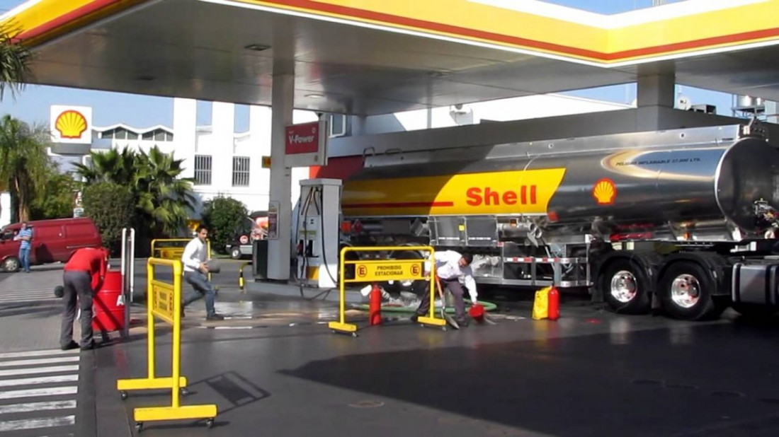 Shell baja sus combustibles un 2,7%