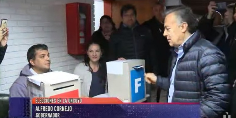 Cornejo fue el primero en votar en la UNCUYO