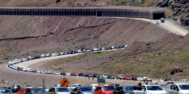 Semana Santa: el cruce a Chile ya está complicado