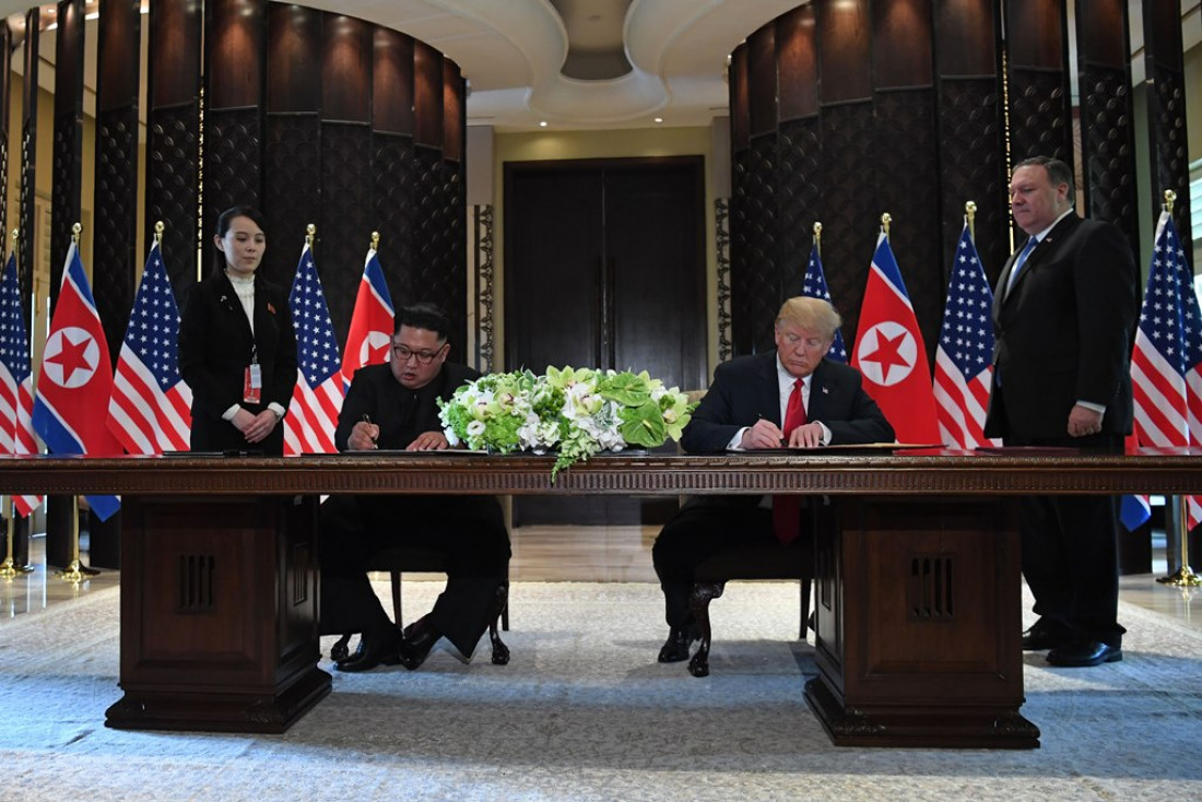 Kim Jong Un se compromete a una "desnuclearización completa"