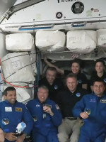 Los astronautas de la misión SpaceX Dragon llegaron a la Estación Espacial Internacional 