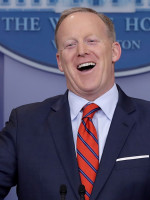 Renunció Sean Spicer, el vocero de la Casa Blanca