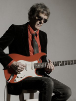 Luis Alberto Spinetta, el alma que hizo nacer el día de las y los músicos 
