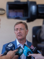 Suarez ratificó que buscará autorizar el refinanciamiento de la deuda por decreto