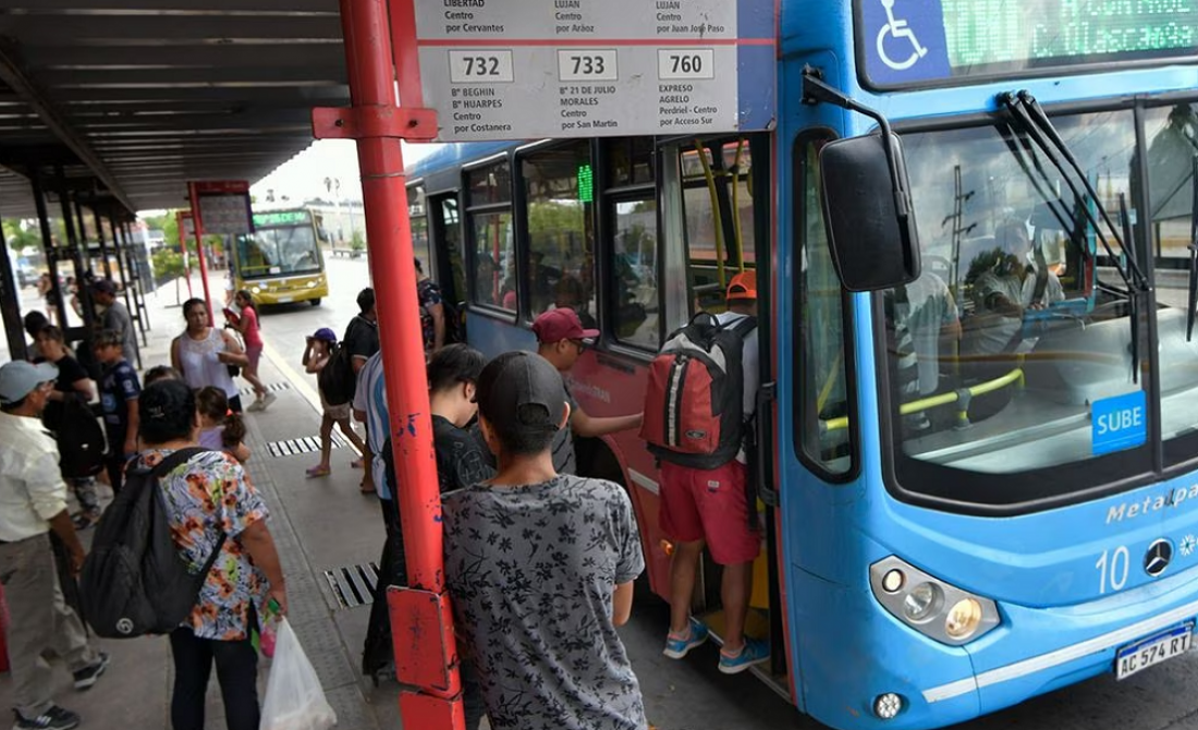 El pasaje de colectivo urbano aumentó en Mendoza y llegó a los $70