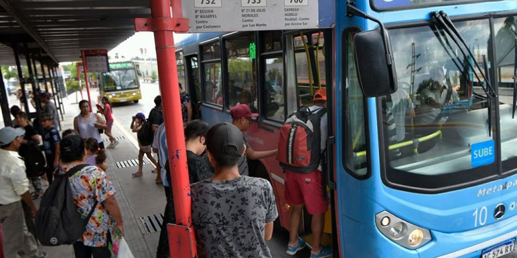 El pasaje de colectivo urbano aumentó en Mendoza y llegó a los $70