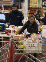 Tres trucos para elegir la fila más rápida en el supermercado