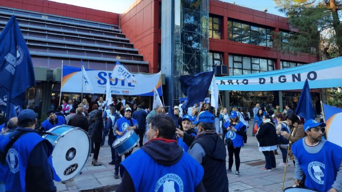 El Sute convoca a una marcha y habrá medidas de fuerza para este lunes