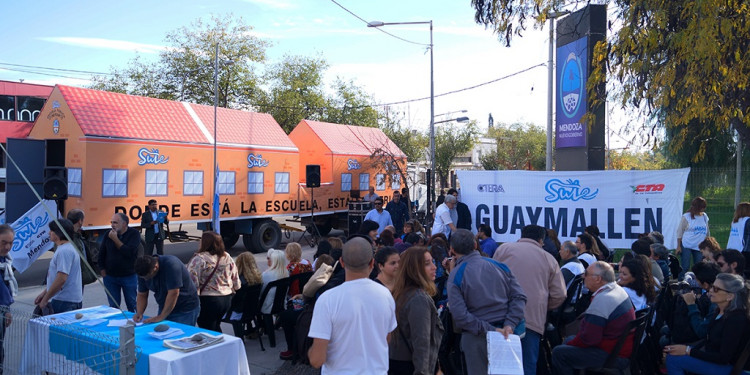 El SUTE pidió por la "unidad" y volvió a apuntar contra Cornejo