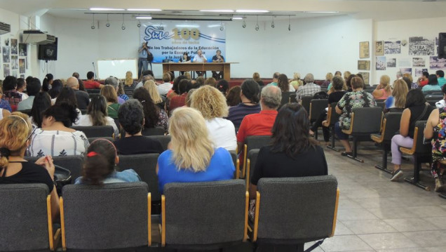 imagen El SUTE discute en plenario la propuesta del Ejecutivo