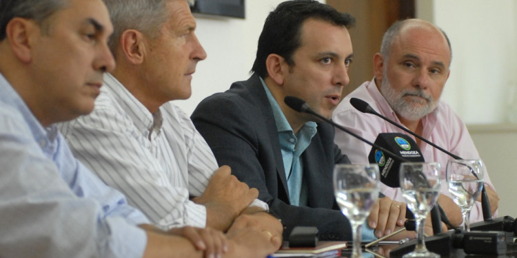García Zalazar auxiliará a Cornejo arreglando las escuelas
