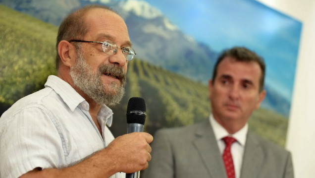 imagen Los tironeos por el exD2