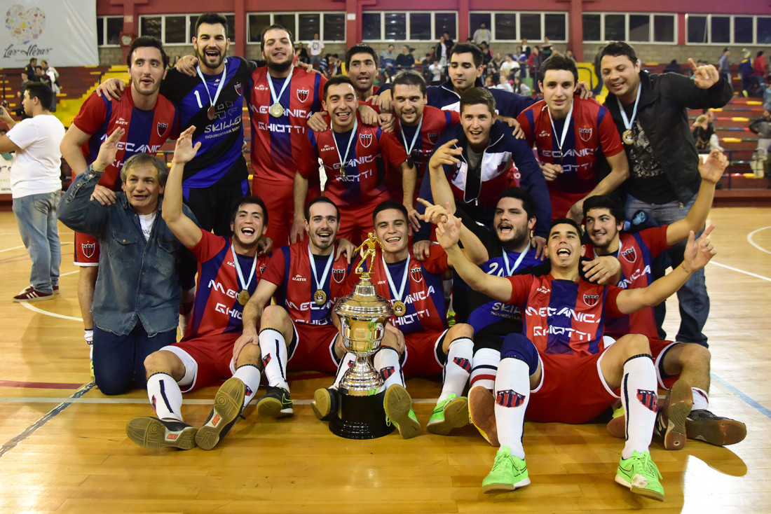 FUTSAL: ¡SALUD CAMPEÓN!