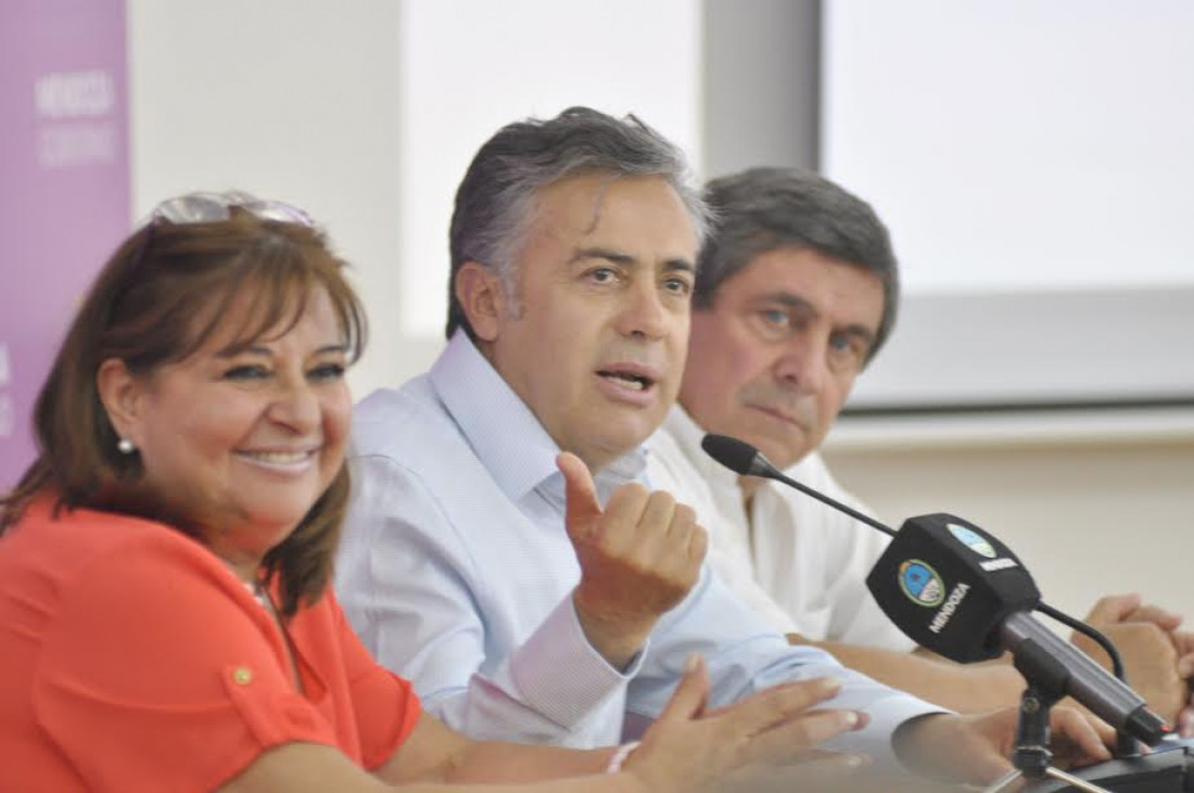 Cornejo anunció el final de la deuda "pinche" en Salud