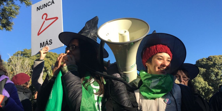 Sanción inicial para el aborto legal