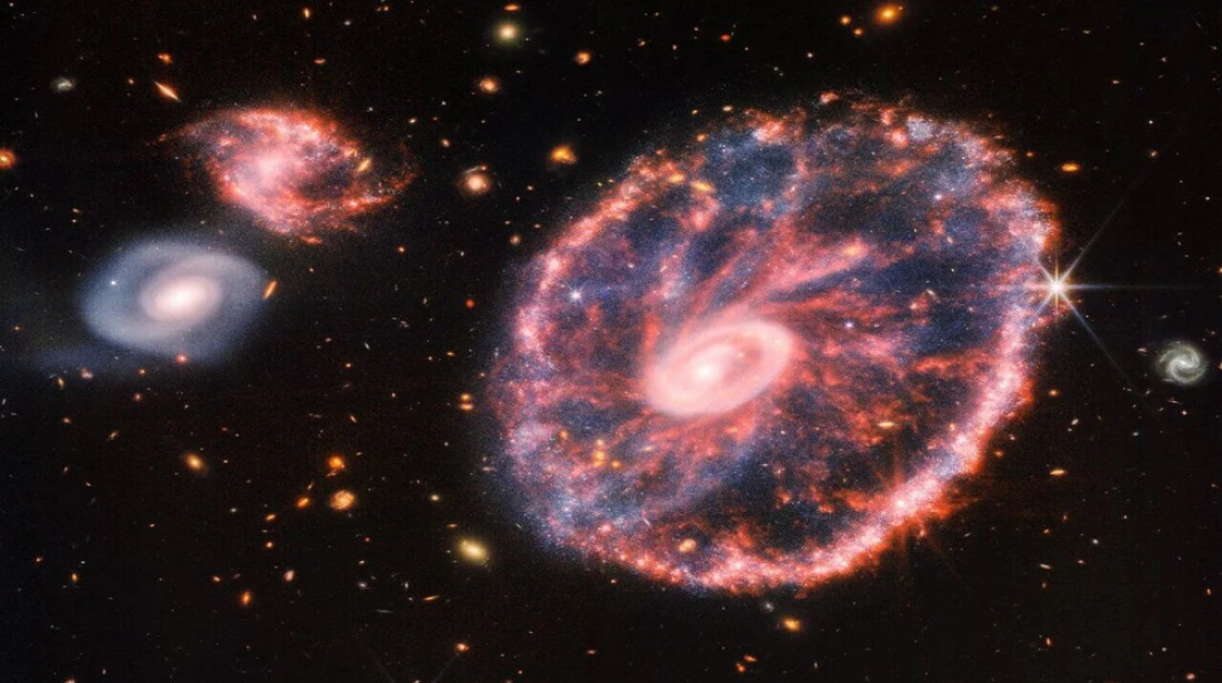 El telescopio James Webb revela una imagen sin precedentes de la Galaxia Cartwheel