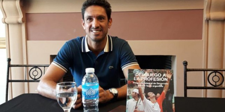 Vassallo: "El césped es un gran desafío para los tenistas sudamericanos" 