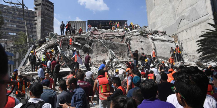 Decenas de muertos por un terremoto de 7,1 grados en México