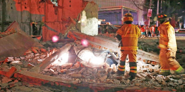 Un terremoto azotó a México y hay, al menos, 15 muertos