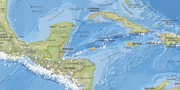 Un sismo de magnitud 7,6 sacudió las costas del Caribe y hubo alerta de tsunami