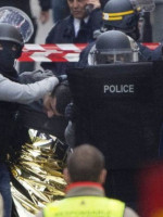 Dos muertos y siete detenidos en el asalto en Saint-Denis contra el cerebro del 13-N