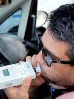 "Ni café ni agua ni pegarse una ducha ayudará a la persona a quitarse el alcohol en sangre"