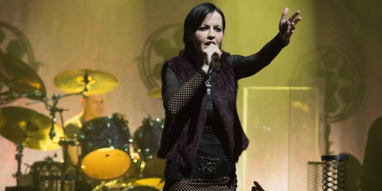 Falleció Dolores O"Riordan, la cantante de The Cranberries