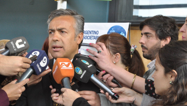 imagen Cornejo refutó los dichos de Burgos